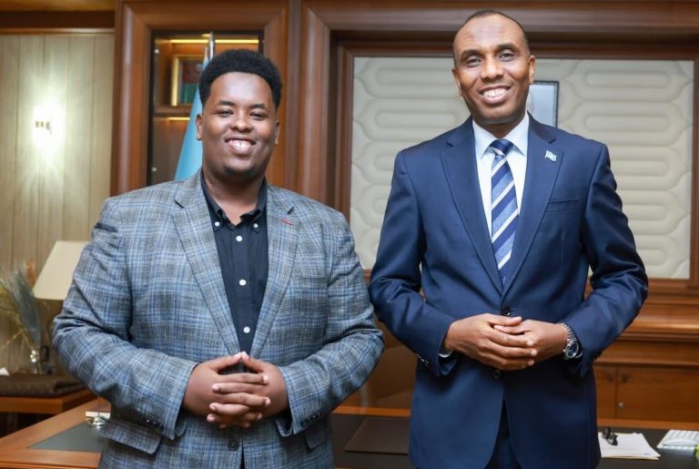 Bilal Bulshaawi Meets H.E. Prime Minister Hamze Abdi Barre